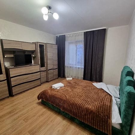 Port City Apartment Lutsʼk المظهر الخارجي الصورة